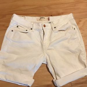 Levi’s shorts